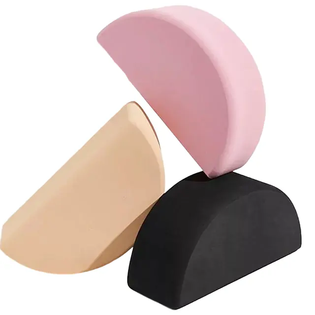 Bloc de yoga en forme de demi-lune